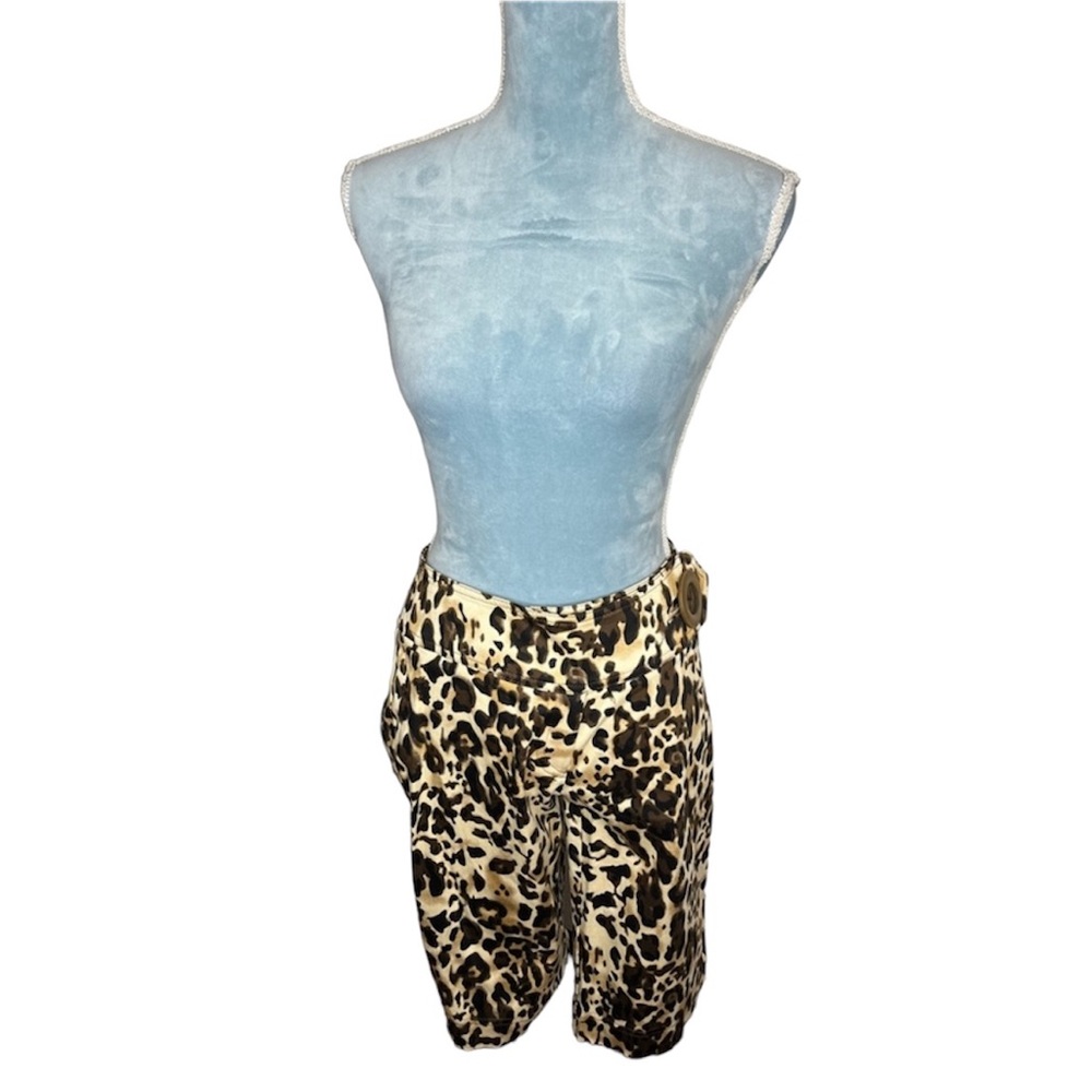 Cache Shorts